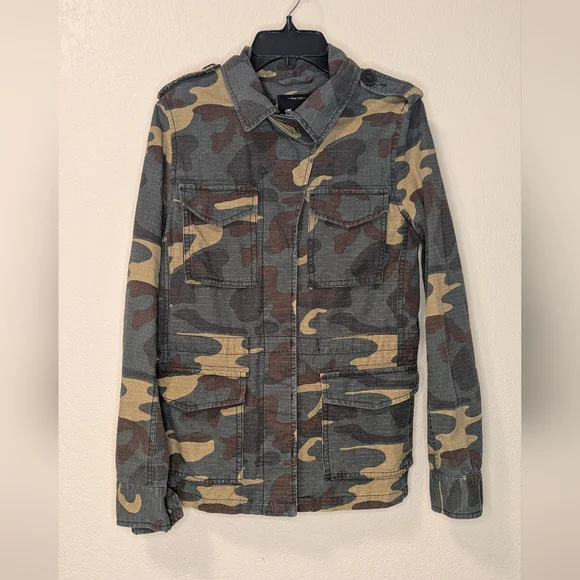 Madewell Camouflage Outbound Utility Jacket - Picture 3 of 10